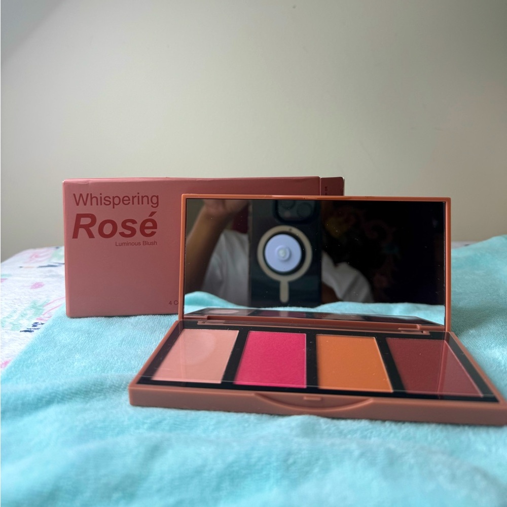 Violet Voss whispering rose luminous blush palette